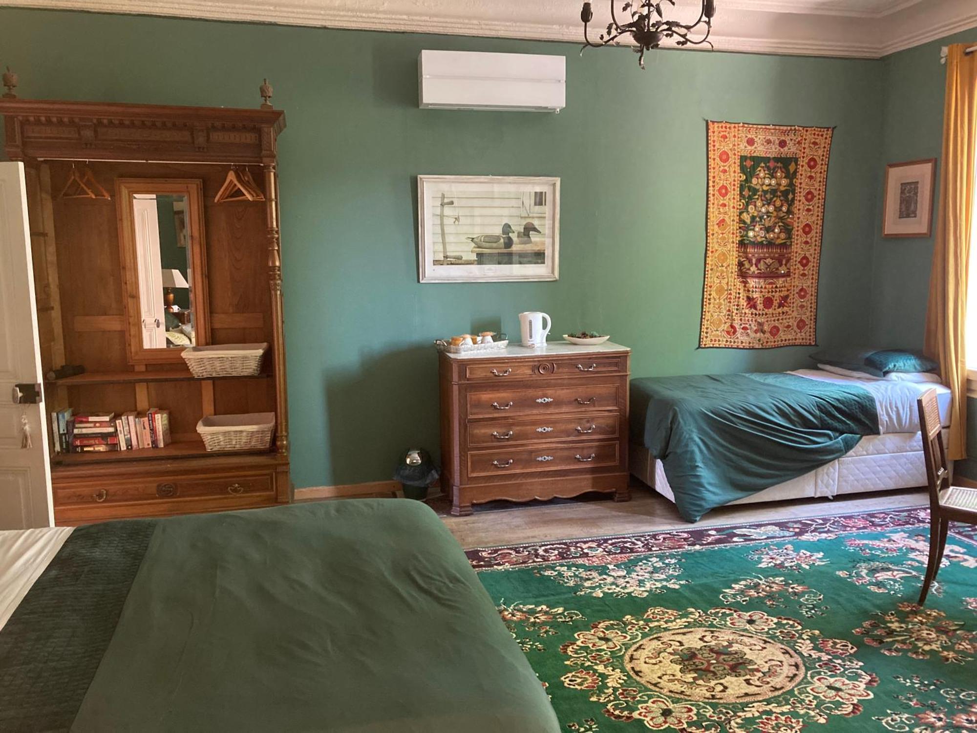 La Celine Bed & Breakfast
